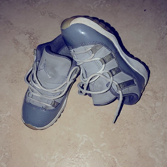 11s Retro Low - Picture 5 of 5